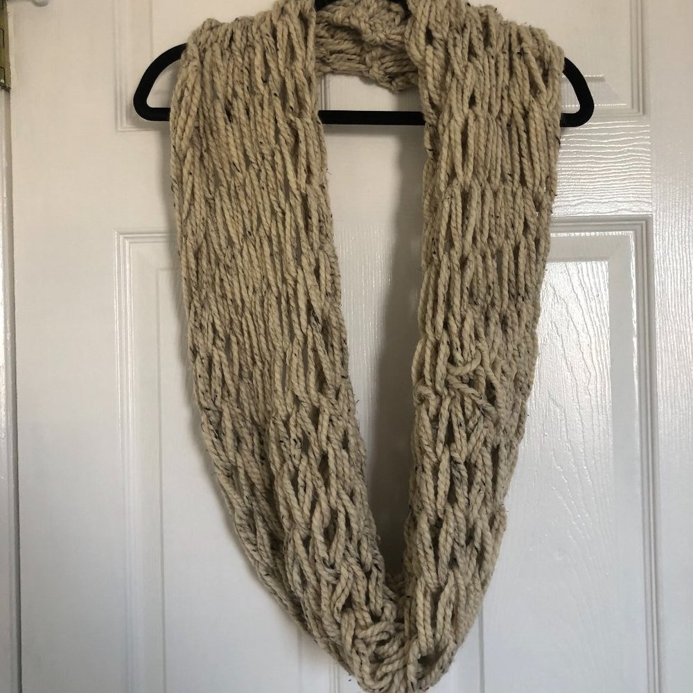 Chunky Knit Circle Scarf